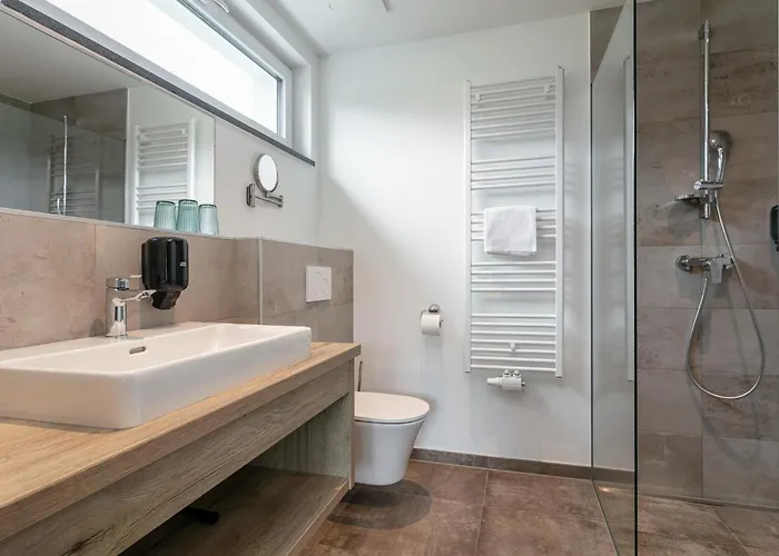 Apartment Apart33 2-3a *